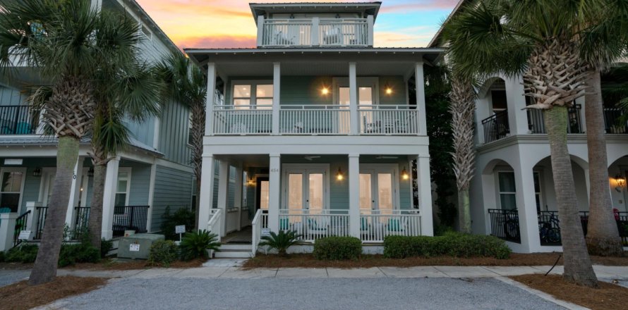 House in Inlet Beach, Florida 5 bedrooms, 287.72 sq.m. № 558925