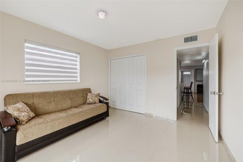 Condo in Delray Beach, Florida, 2 bedrooms  № 1827450 - photo 19
