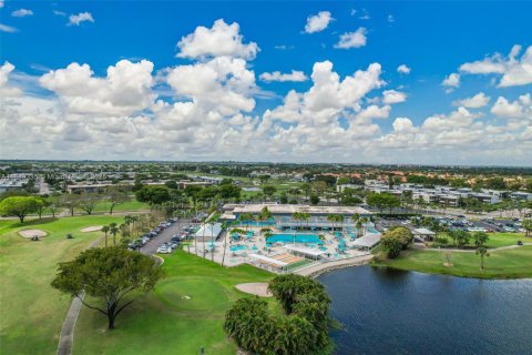 Condo in Delray Beach, Florida, 2 bedrooms  № 1827450 - photo 26
