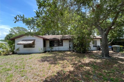 House in Sarasota, Florida 2 bedrooms, 133.22 sq.m. № 2201511 - photo 2
