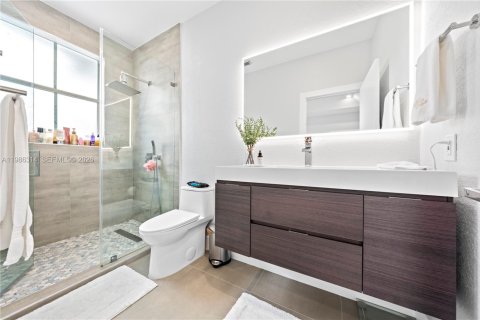 Купить таунхаус в Дорал, Флорида 3 спальни, 141.21м2, № 2047913 - фото 6