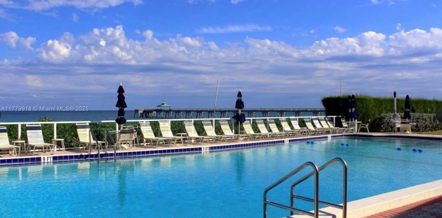 Condo in Deerfield Beach, Florida, 1 bedroom № 1748727