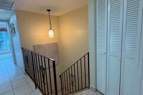 Touwnhouse à vendre à Miami, Floride: 3 chambres, 128.76 m2 № 2146840 - photo 10