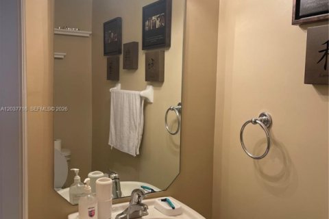 Townhouse in Plantation, Florida 2 bedrooms, 118.91 sq.m. № 2086680 - photo 30