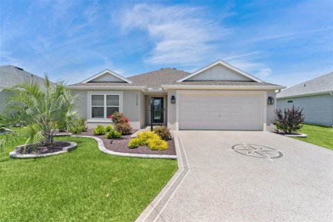 House in The Villages, Florida 3 bedrooms, 137.12 sq.m. № 2095175