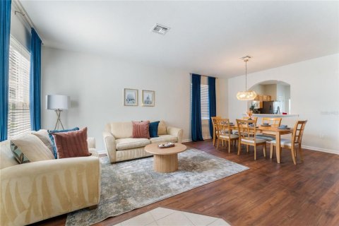 Villa ou maison à vendre à Kissimmee, Floride: 6 chambres, 261.24 m2 № 2234252 - photo 17