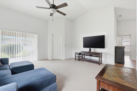 Casa en venta en Lakeland, Florida, 3 dormitorios, 133.5 m2 № 2101546 - foto 3