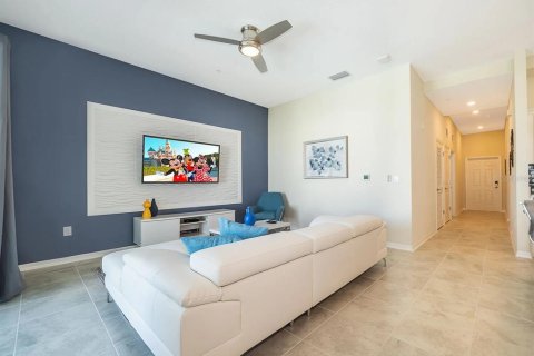 Condo in Kissimmee, Florida, 2 bedrooms № 2107746 - photo 2