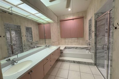 Villa ou maison à vendre à Cape Coral, Floride: 4 chambres, 293.29 m2 № 2431646 - photo 8