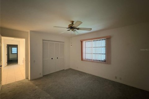 Villa ou maison à vendre à Cape Coral, Floride: 4 chambres, 293.29 m2 № 2431646 - photo 19