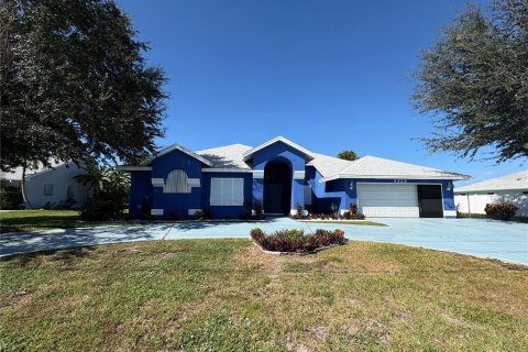 Villa ou maison à vendre à Cape Coral, Floride: 4 chambres, 293.29 m2 № 2431646 - photo 2