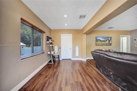 Купить виллу или дом в Холливуд, Флорида 3 спальни, 107.3м2, № 2034103 - фото 10