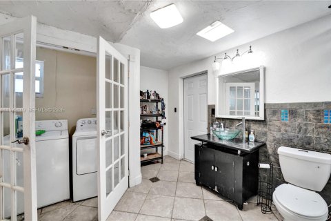 Купить виллу или дом в Холливуд, Флорида 3 спальни, 107.3м2, № 2034103 - фото 16