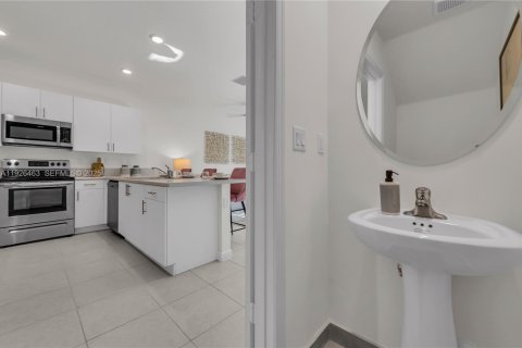 Touwnhouse à vendre à Homestead, Floride: 3 chambres, 129.41 m2 № 2079053 - photo 9