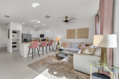 Touwnhouse à vendre à Homestead, Floride: 3 chambres, 129.41 m2 № 2079053 - photo 11