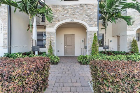 Touwnhouse à Homestead, Floride 3 chambres, 129.41 m2 № 2079053