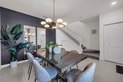 Touwnhouse à vendre à Homestead, Floride: 3 chambres, 129.41 m2 № 2079053 - photo 6