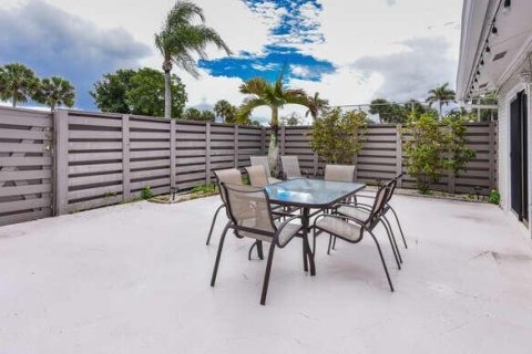 Condo in Jupiter, Florida, 2 bedrooms  № 2378838 - photo 9