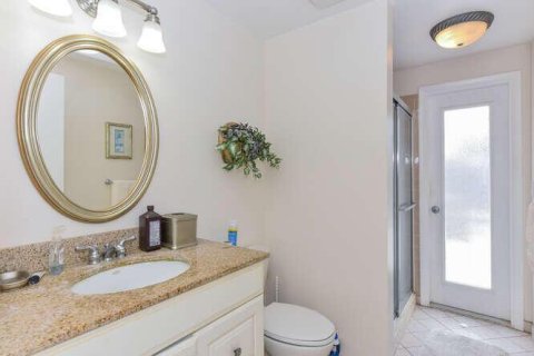 Condo in Jupiter, Florida, 2 bedrooms  № 2378838 - photo 24