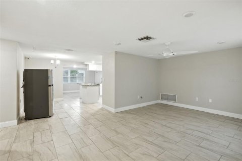 Casa en venta en Port Richey, Florida, 3 dormitorios, 137.4 m2 № 2207201 - foto 3