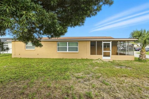 Casa en venta en Port Richey, Florida, 3 dormitorios, 137.4 m2 № 2207201 - foto 22