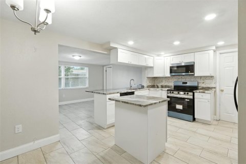 Casa en venta en Port Richey, Florida, 3 dormitorios, 137.4 m2 № 2207201 - foto 5