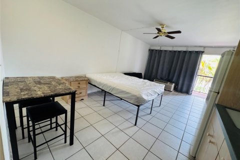 Copropriété à vendre à Davenport, Floride: 27.87 m2 № 2012245 - photo 6