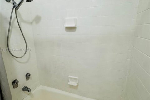 Copropriété à vendre à Davenport, Floride: 27.87 m2 № 2012245 - photo 10