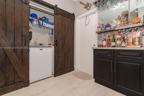 Touwnhouse à louer à Hialeah, Floride: 2 chambres, 122.26 m2 № 1996827 - photo 13