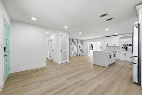 Casa en venta en Seffner, Florida, 3 dormitorios, 134.06 m2 № 2095667 - foto 16