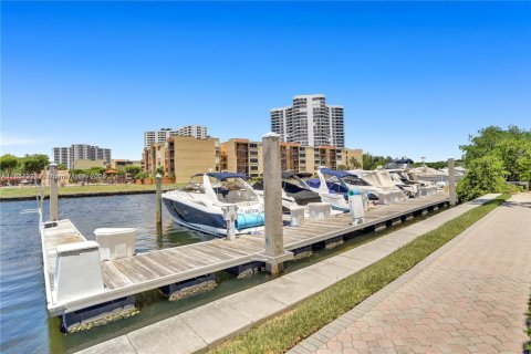 Copropriété à vendre à Aventura, Floride: 1 chambre, 97.55 m2 № 1928171 - photo 23