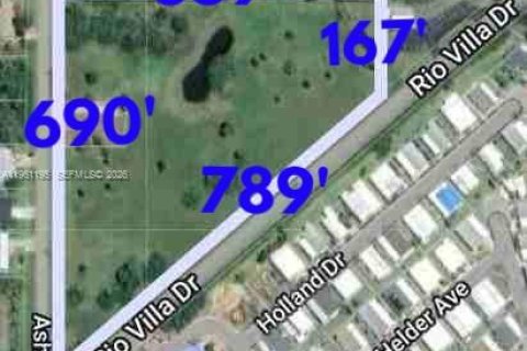 Immobilier commercial à Punta Gorda, Floride № 2022043