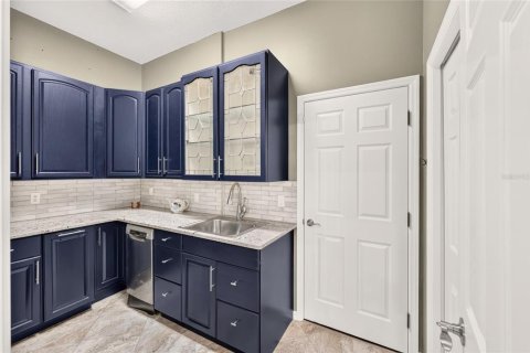 House in Dunnellon, Florida 3 bedrooms, 255.48 sq.m. № 2329598 - photo 28