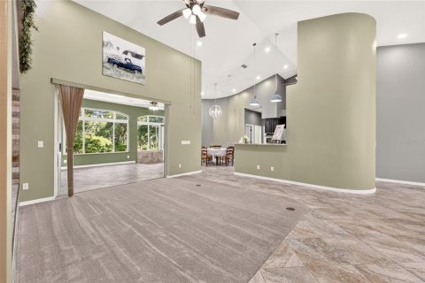 House in Dunnellon, Florida 3 bedrooms, 255.48 sq.m. № 2329598 - photo 18