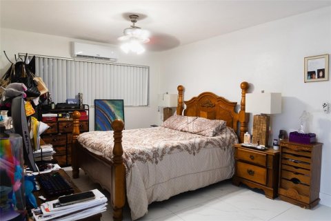 Купить виллу или дом в Тампа, Флорида 8 комнат, 183.02м2, № 2316810 - фото 24