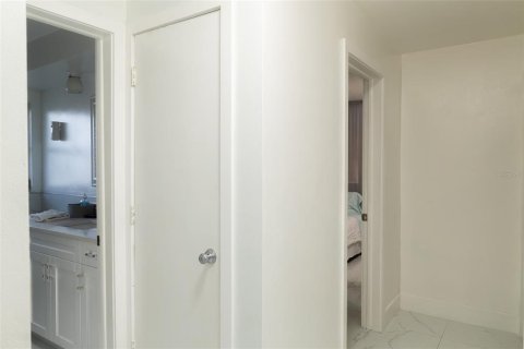 Купить виллу или дом в Тампа, Флорида 8 комнат, 183.02м2, № 2316810 - фото 15