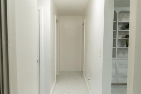 Купить виллу или дом в Тампа, Флорида 8 комнат, 183.02м2, № 2316810 - фото 14