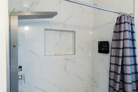Купить виллу или дом в Тампа, Флорида 8 комнат, 183.02м2, № 2316810 - фото 13