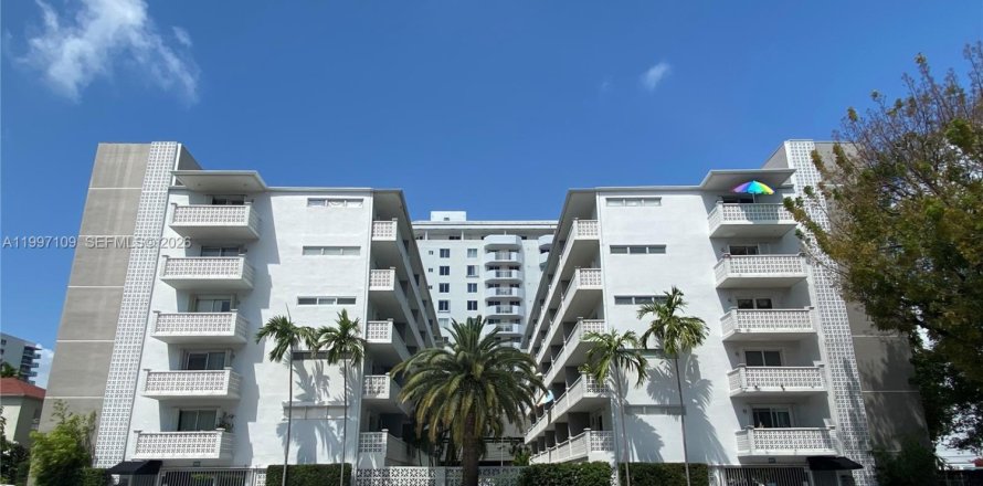 Condo à Miami Beach, Floride, 1 chambre  № 2059213