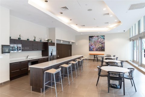 Купить кондоминиум в Майами, Флорида 2 спальни, 94.11м2, № 2038619 - фото 30