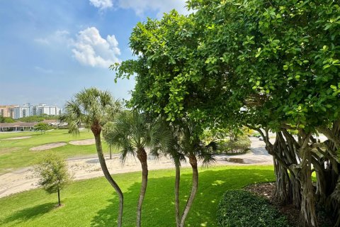 Condominio en venta en Pompano Beach, Florida, 3 habitaciones, 37.16 m2 № 2189757 - foto 8