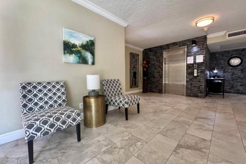 Condominio en venta en Pompano Beach, Florida, 3 habitaciones, 37.16 m2 № 2189757 - foto 9