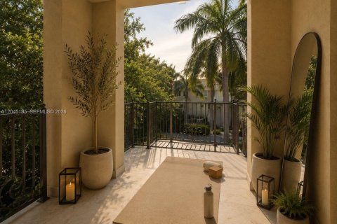 Townhouse in Key Biscayne, Florida 3 bedrooms, 157.93 sq.m. № 2240696 - photo 25
