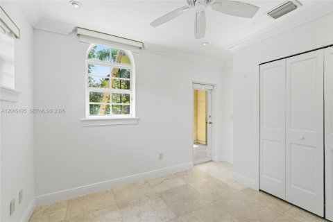 Townhouse in Key Biscayne, Florida 3 bedrooms, 157.93 sq.m. № 2240696 - photo 29