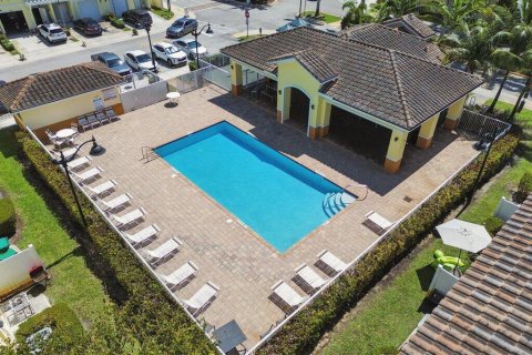 Adosado en venta en Lauderhill, Florida, 3 dormitorios, 138.98 m2 № 2146136 - foto 22