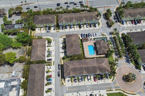 Adosado en venta en Lauderhill, Florida, 3 dormitorios, 138.98 m2 № 2146136 - foto 25