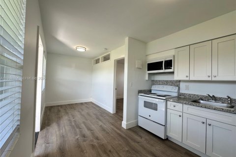 Appartement à louer à Hollywood, Floride: 1 chambre № 2029301 - photo 3