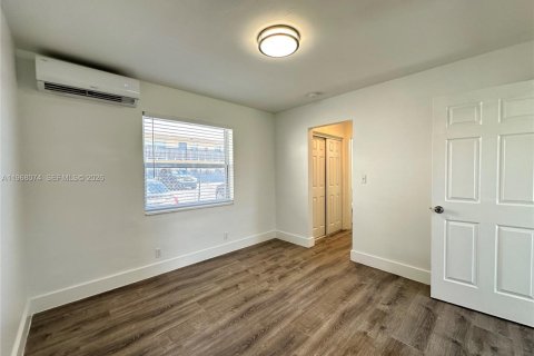 Appartement à louer à Hollywood, Floride: 1 chambre № 2029301 - photo 11