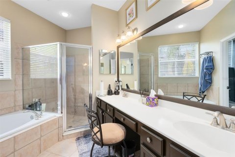 Casa en venta en Orlando, Florida, 4 dormitorios, 290.04 m2 № 1438121 - foto 13