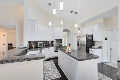 Casa en venta en Orlando, Florida, 4 dormitorios, 290.04 m2 № 1438121 - foto 7